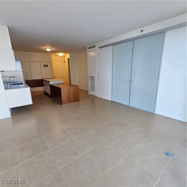 Building Photo - 3726 S Las Vegas Blvd