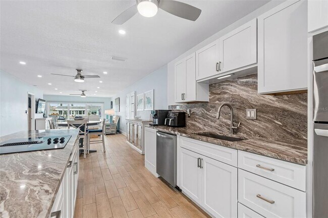 Building Photo - 392 Boca Ciega Point Blvd N