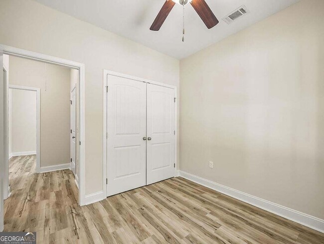 Building Photo - 1002 Oglethorpe Ln