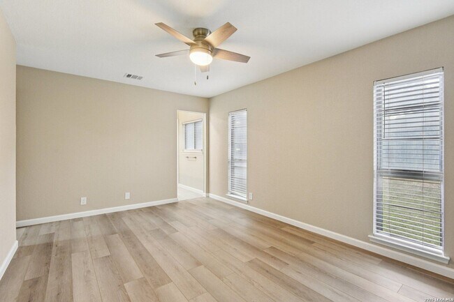 Building Photo - 11815 Broadwood St