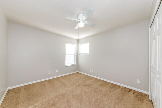 Building Photo - 2337 125th Dr E