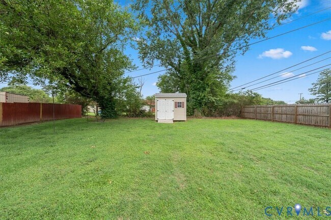 Building Photo - 3120 Glenoa Rd
