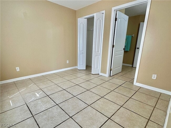 Building Photo - 2015 Xelda Ave N