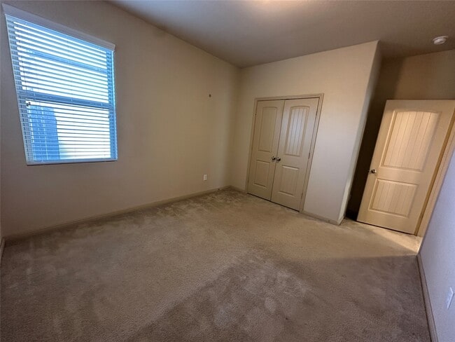 Building Photo - 5415 Sunfall Bend Ln