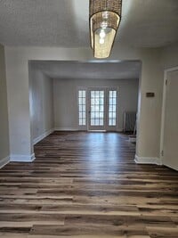 Building Photo - 5711 Dunlap St