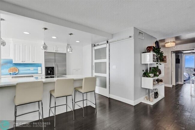 Building Photo - 4280 Galt Ocean Dr