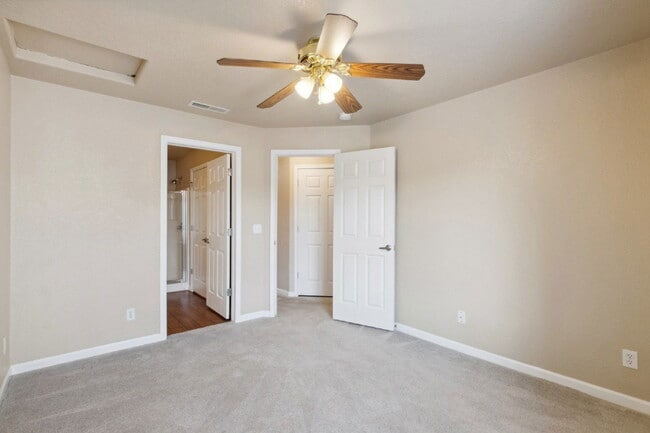 Building Photo - 7124 Ash Creek Heights