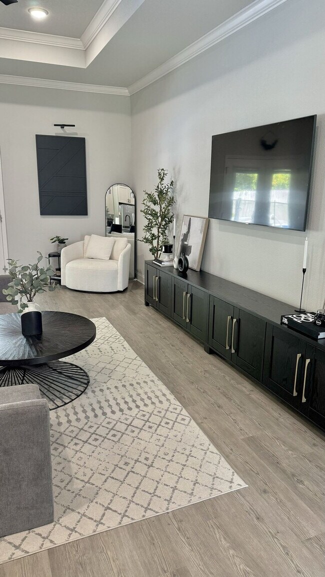 Building Photo - 2064 Constitution Dr