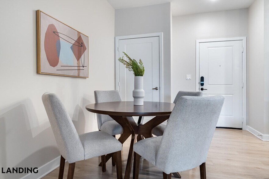 Building Photo - 100 Lexington St