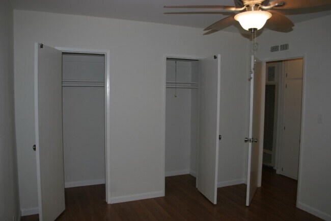 Building Photo - 1646 Livonia Ave