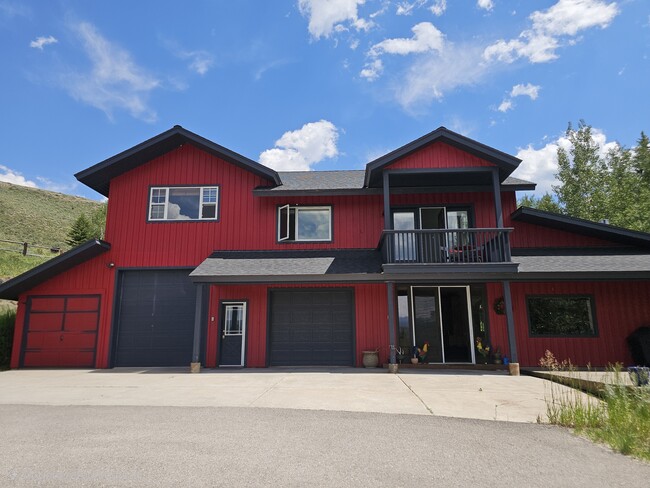 Building Photo - 6748 Henrys Rd