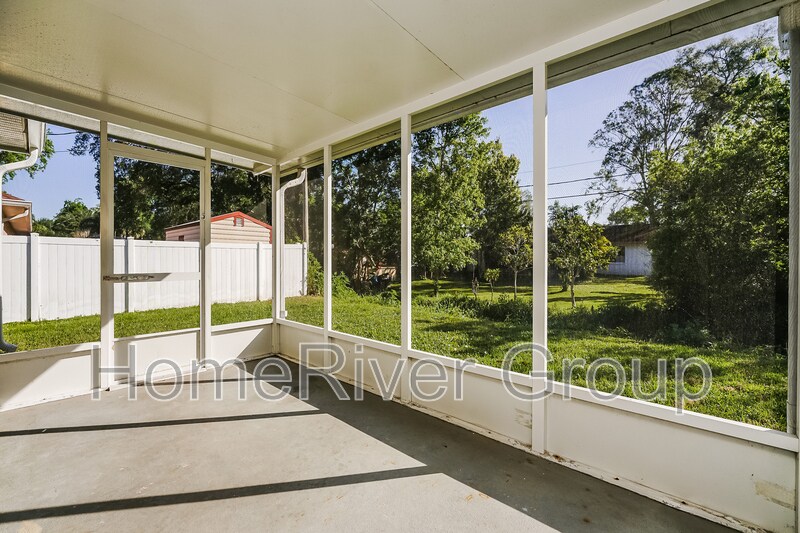 Building Photo - 2941 Umbrella Tree Dr