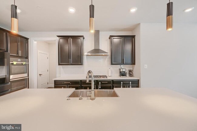 Building Photo - 7123 Starmount Ct