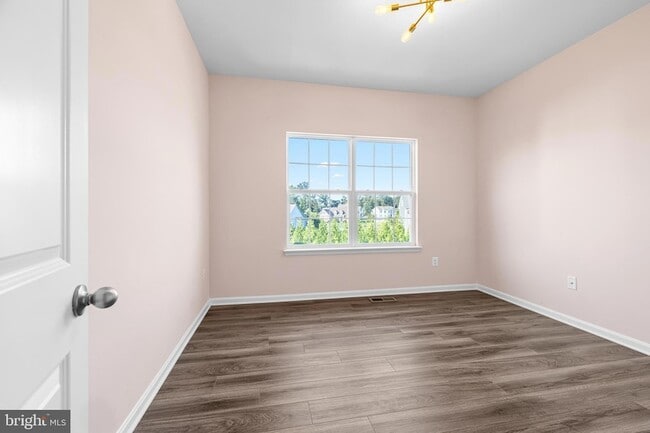 Building Photo - 1022 Fawn Haven Walk