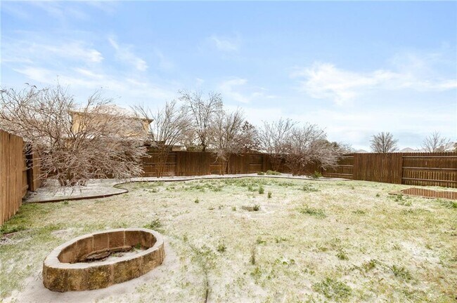 Building Photo - 506 Bluehaw Dr