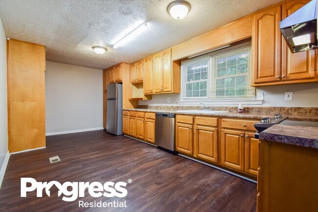 Building Photo - 4754 Sullivan Rd SW