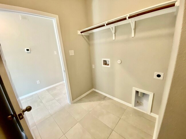 Building Photo - 3702 Austin Cove