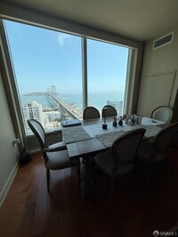 Building Photo - 425 1st St