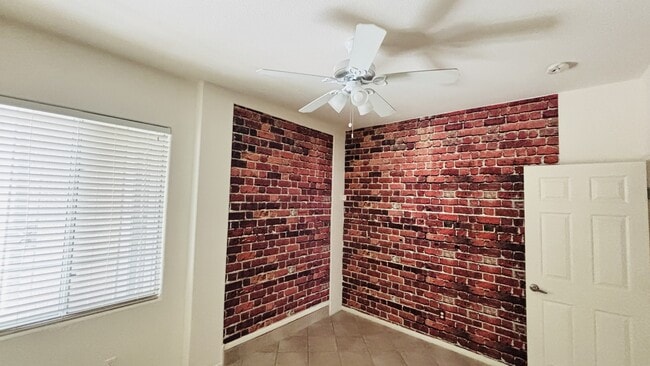Building Photo - 2316 Tedesca Dr