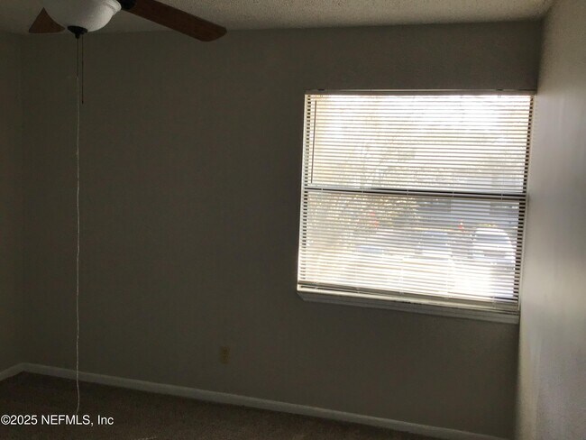 Building Photo - 4 Tarragona Ct