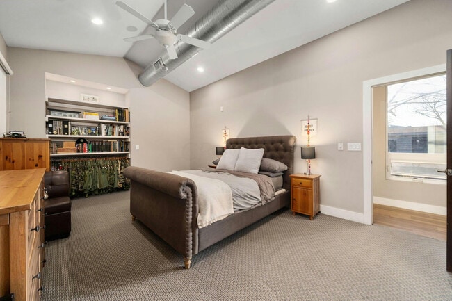 Building Photo - 484 E Kossuth St