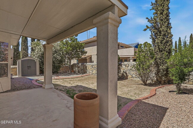 Building Photo - 1445 Paseo De Flor St