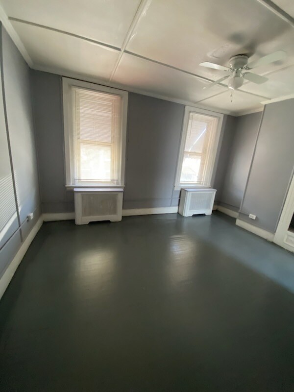 Building Photo - 408 N Wanamaker St