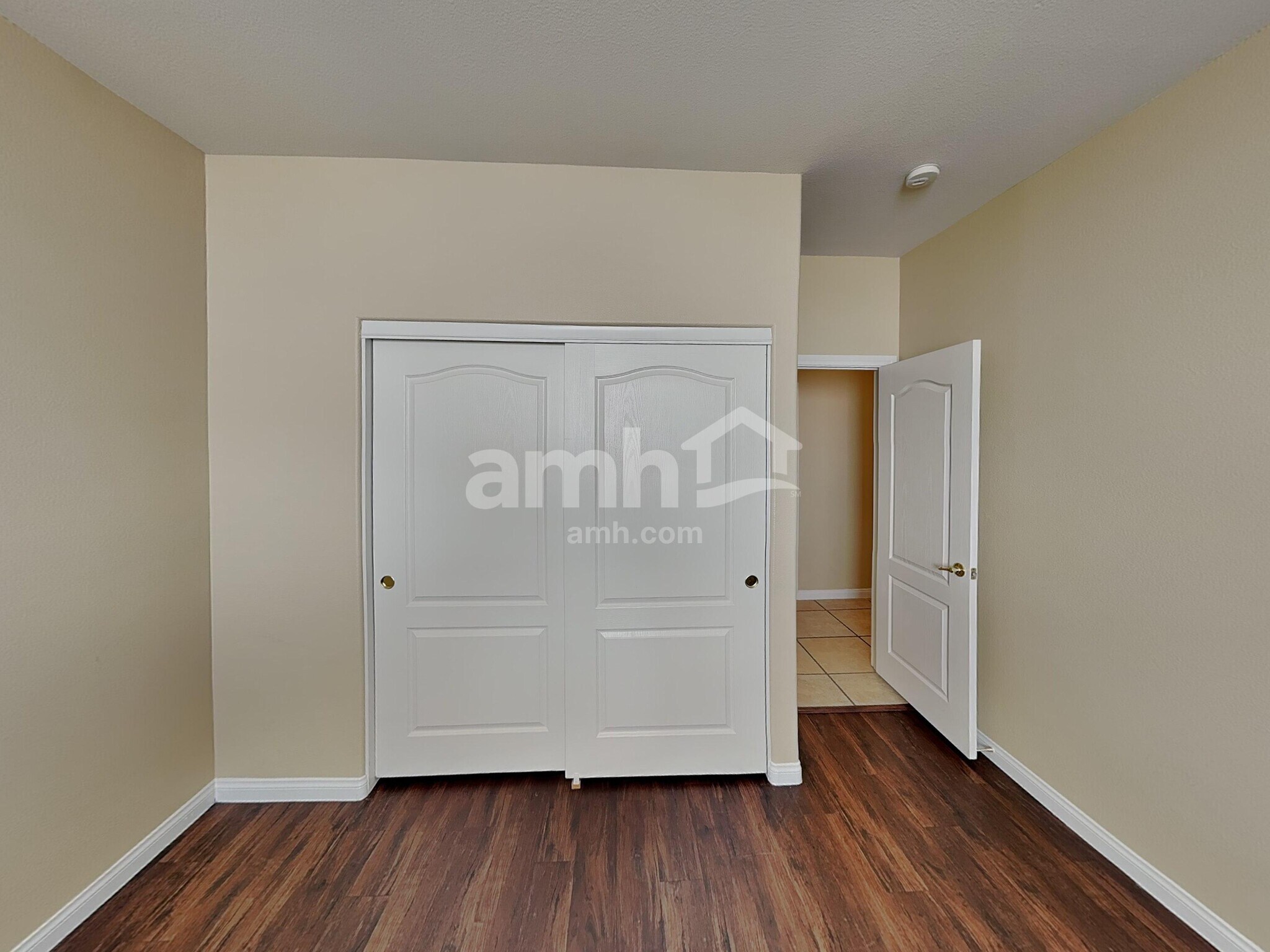 Building Photo - 903 Golden Poppy St