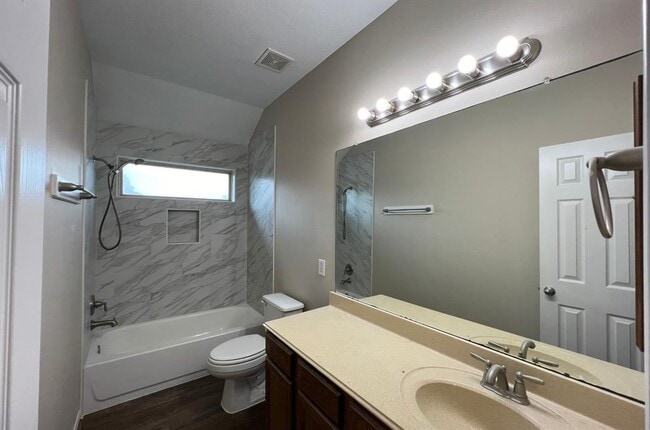 Building Photo - 15919 Angler Bend Dr