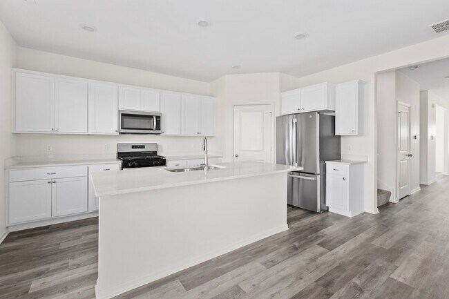 Building Photo - 7882 W 105th Pl