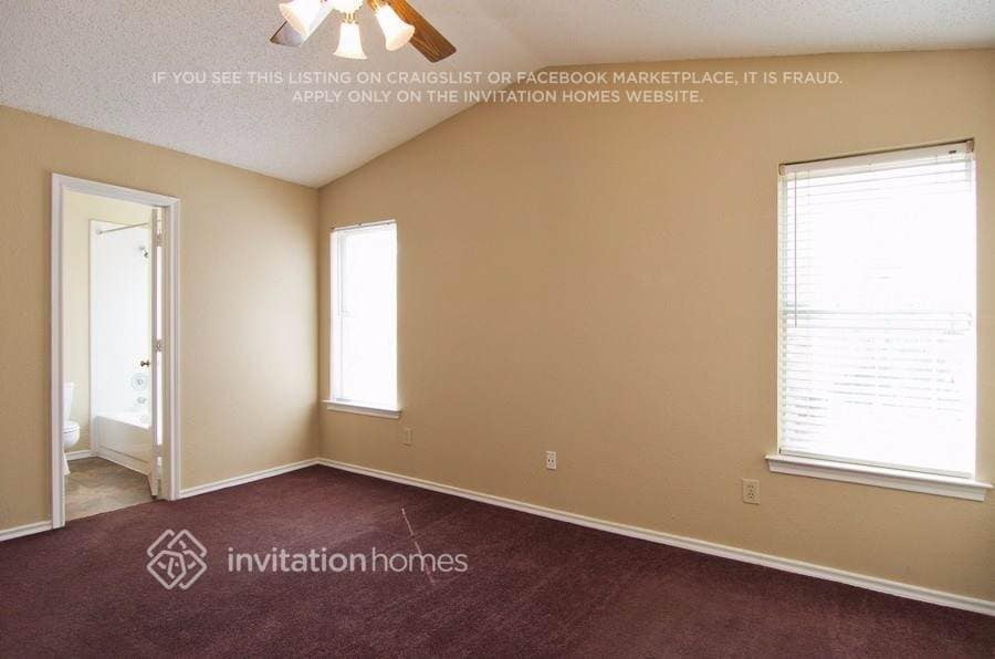 Building Photo - 8465 Willow Creek Dr