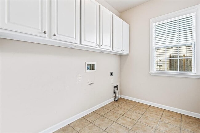 Building Photo - 3062 Eastbrook Terrace