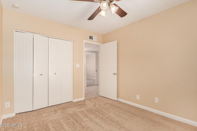 Building Photo - 2955 W Wagoner Rd