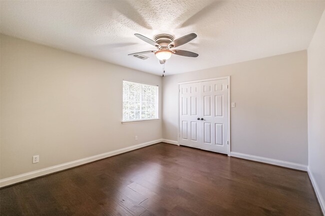 Building Photo - 3314 Winding Lake Way