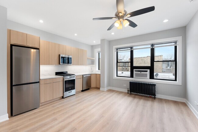 Building Photo - 1546 W Jonquil Terrace