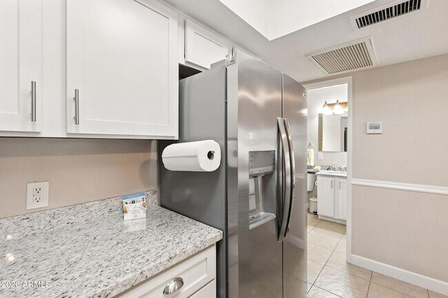 Building Photo - 8004 N 32nd Dr