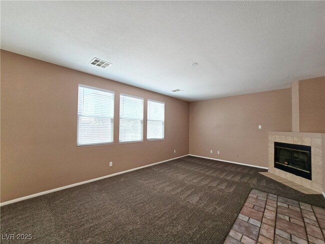 Building Photo - 10865 Wallflower Ave