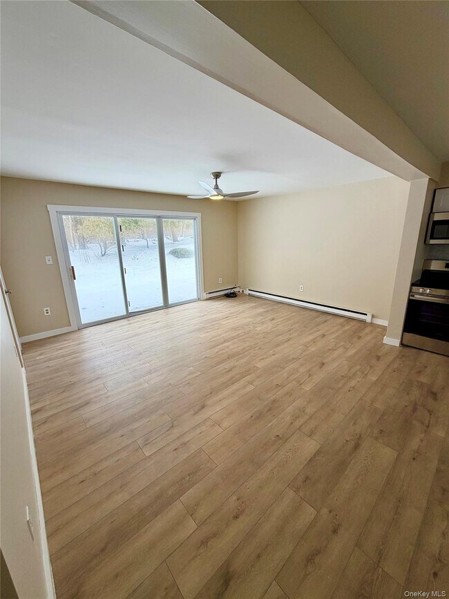 Building Photo - 11 Kathleen Ct