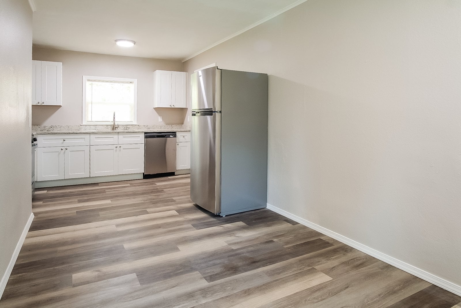 Building Photo - 4204 N Frankfort Ave