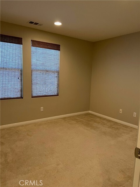 Building Photo - 55 Keepsake