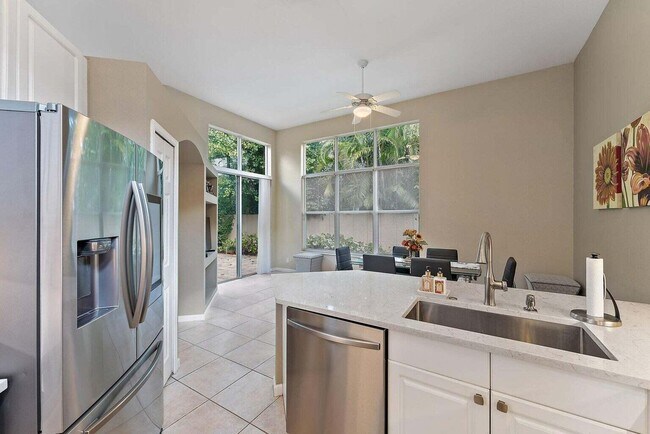 Building Photo - 155 Sunset Bay Dr