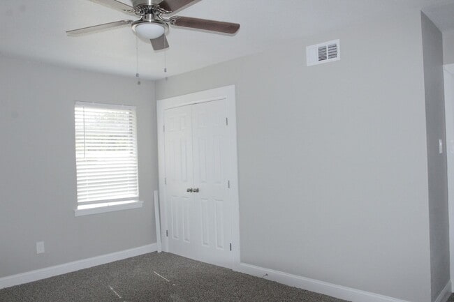 Building Photo - 6713 Pecan Park Dr