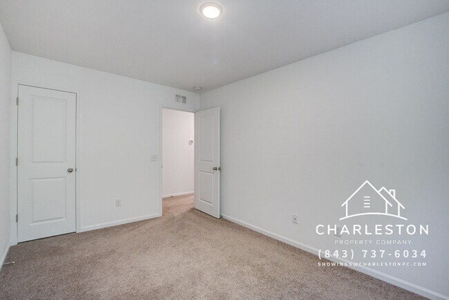 Building Photo - 200 Woodward Rd