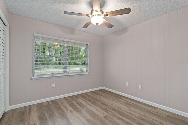 Building Photo - 4721 SW 47th Wy