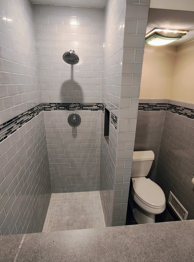Building Photo - Beautiful 2 Bd 2 Bath Condo in Murray