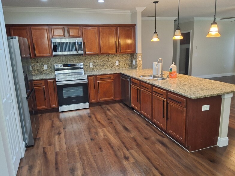 Building Photo - 4401 Sweet Maple Ln