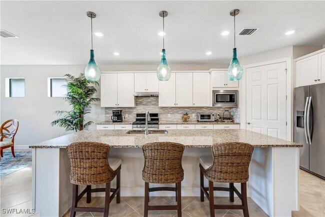 Building Photo - 7611 Winding Cypress Dr