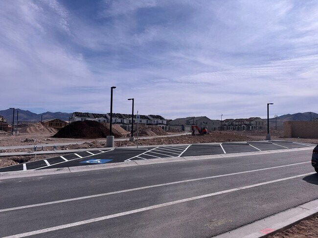 Building Photo - New House!!! Inspirada!!! Across from future Community Pool/Park!!! Tankless water heater!!