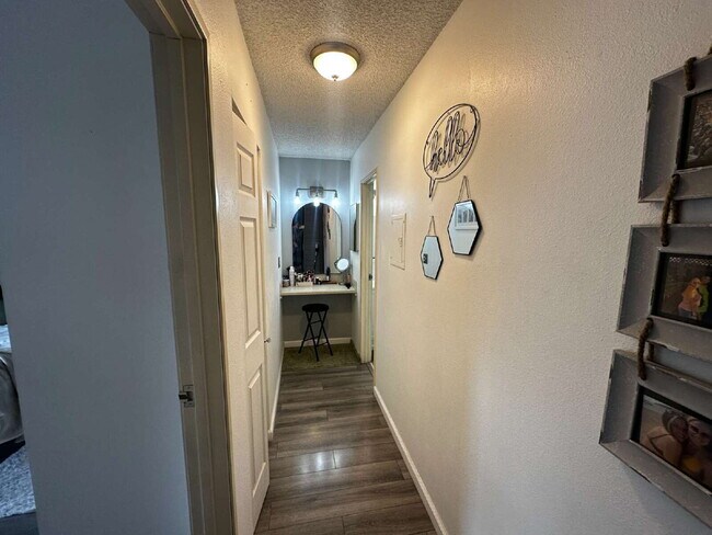 Building Photo - Available May 15th! "Chic & Cozy 1-Bed Furnished Condo in Denver's Desirable Hale Neighborhood! P...