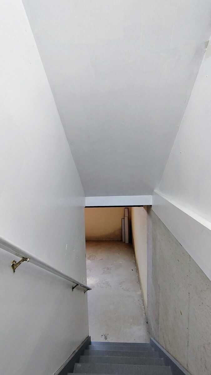 Building Photo - 24757 Bashian Dr